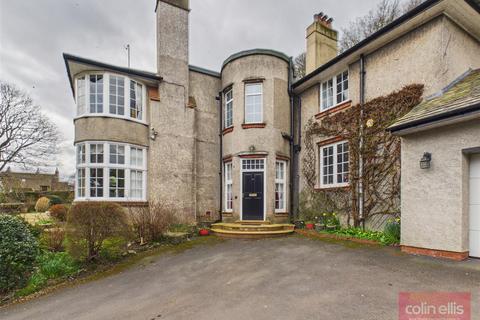 5 bedroom detached house for sale, Weaponness Park, Scarborough