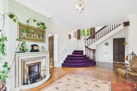 5 bedroom detached house for sale, Weaponness Park, Scarborough