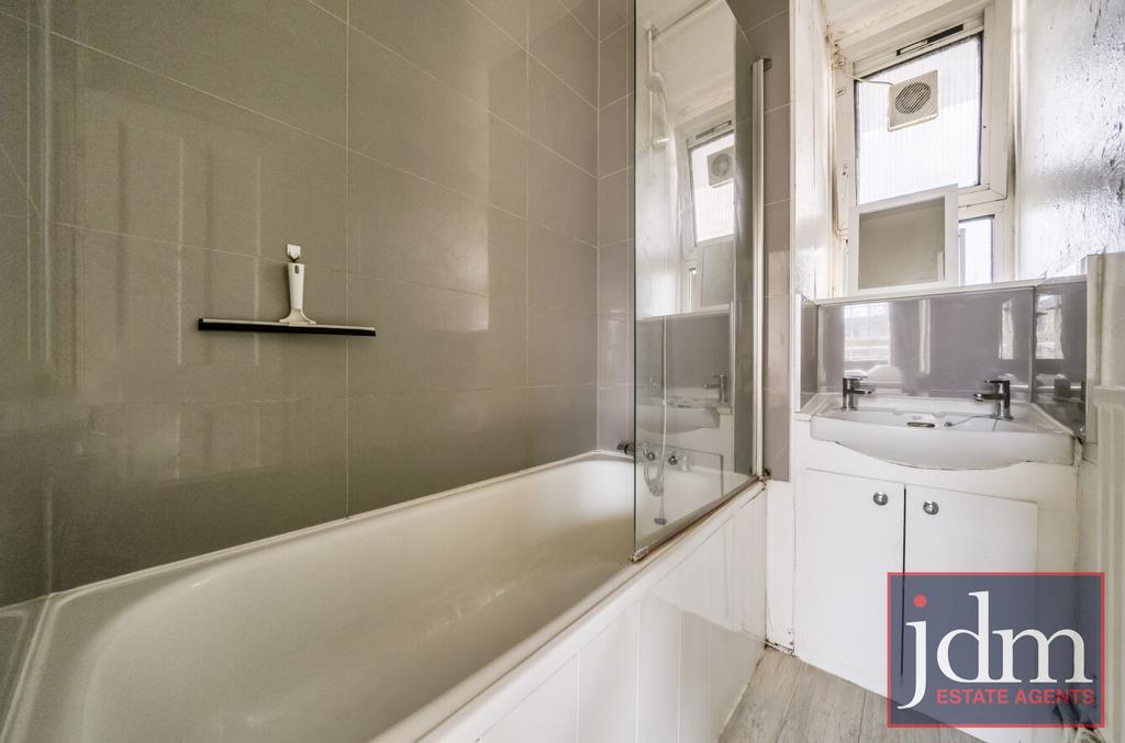 58a3ee1e-ba28-440...