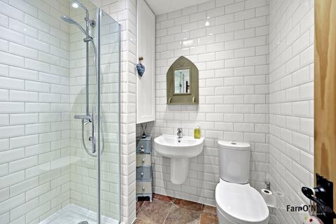 2 bedroom end of terrace house for sale, Palace Gardens, Buckhurst Hill, IG9