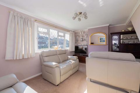 undefined, Thames Road, Langley SL3