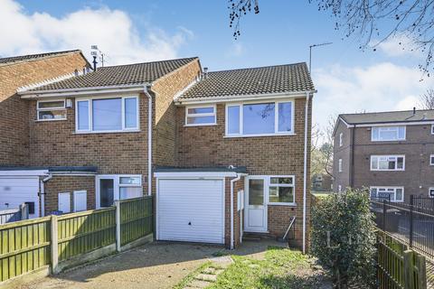 3 bedroom house to rent, Waterford Drive, Chaddesden, Derby, DE21