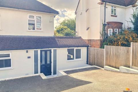 undefined, West Wycombe Road, High Wycombe, HP12