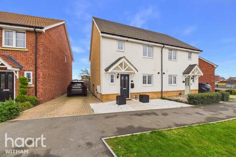 3 bedroom semi-detached house for sale, Carter Avenue, Maldon