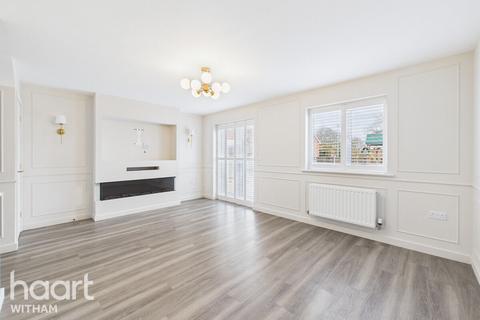 3 bedroom semi-detached house for sale, Carter Avenue, Maldon