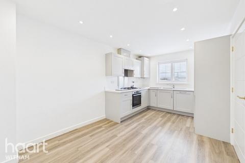 3 bedroom semi-detached house for sale, Carter Avenue, Maldon