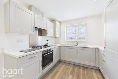 3 bedroom semi-detached house for sale, Carter Avenue, Maldon