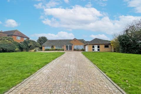 4 bedroom detached bungalow for sale, Tothill Street, Minster, Ramsgate