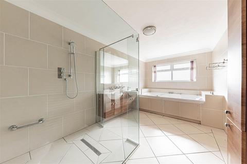 4 bedroom detached bungalow for sale, Tothill Street, Minster, Ramsgate