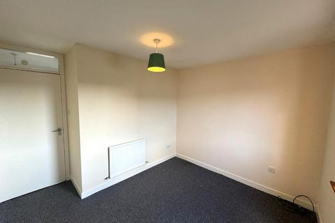3 bedroom terraced house to rent, Marr Drive (RG), Troon KA10