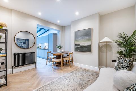 Alderney Street, London, SW1V