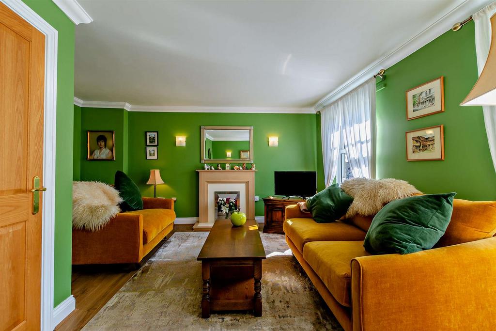 8682836-interior21-800.jpg