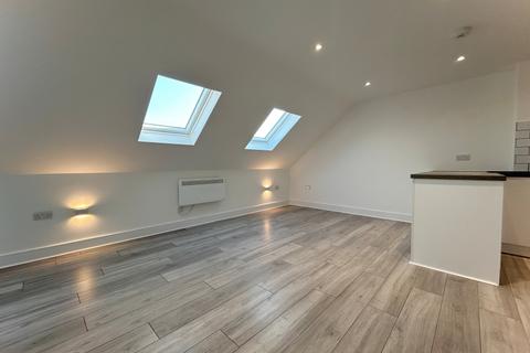 1 bedroom flat to rent, 575a London Road, North Cheam SM3