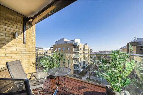 2 bedroom apartment to rent, Frazer Nash Close, Isleworth