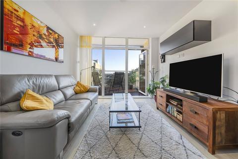 2 bedroom apartment to rent, Frazer Nash Close, Isleworth