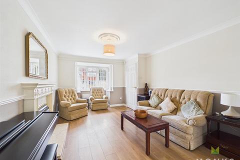 3 bedroom detached house for sale, Oswell Road, Shrewsbury