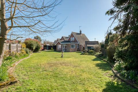 3 bedroom detached bungalow for sale, Saxon Gardens, Caister-On-Sea