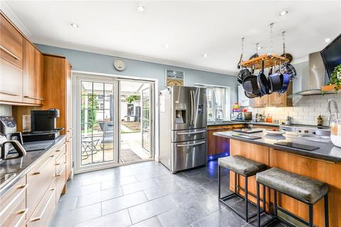 5 bedroom terraced house for sale, Downshall Avenue, Seven Kings IG3