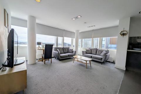 2 bedroom apartment to rent, One Park West, Strand Street