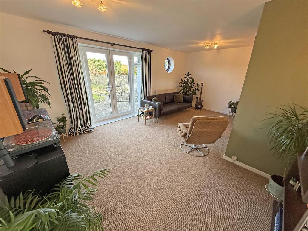 Living room A2.jpg