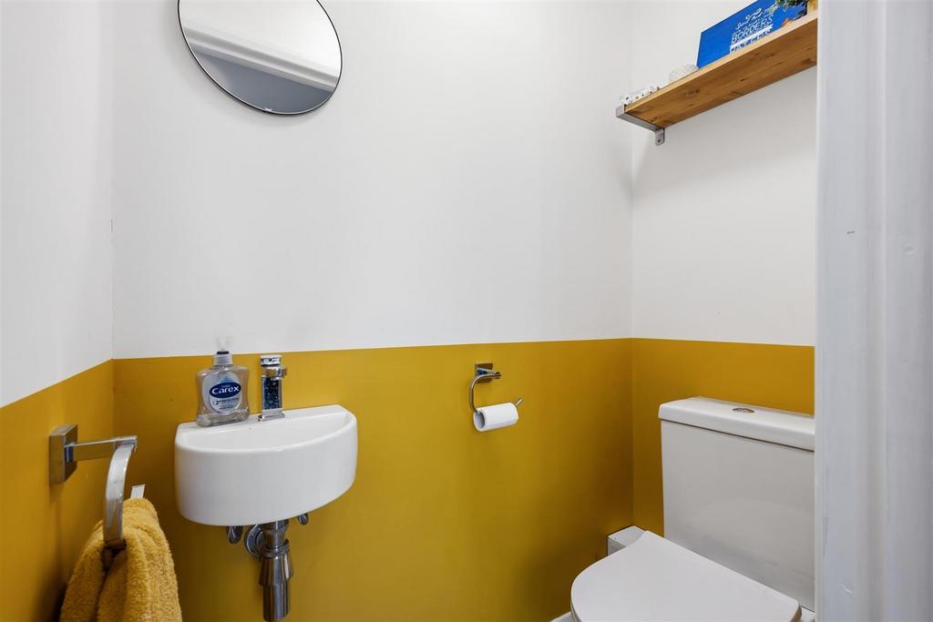Ground floor WC.jpg