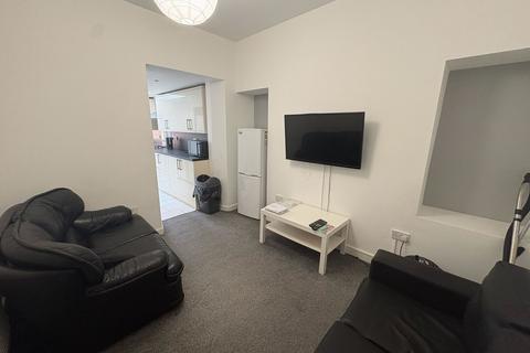 5 bedroom terraced house to rent, Marlborough Road, Brynmill, SA2