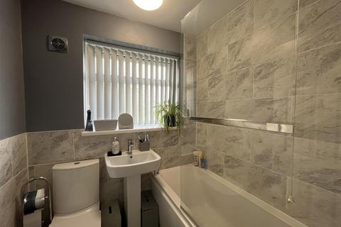 2 bedroom semi-detached bungalow for sale, Lowfield Close, Bradford BD12