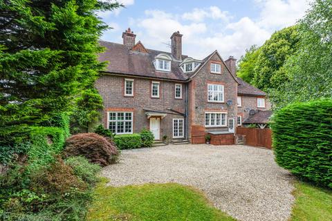 undefined, Pook Hill, Chiddingfold, GU8