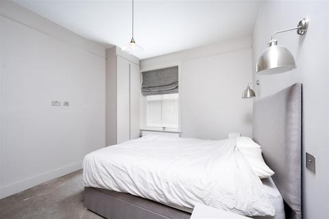 2 bedroom apartment to rent, Wymering Road, Maida Vale W9