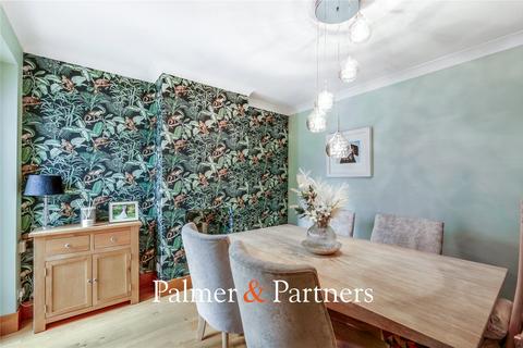 undefined, Elgin Avenue, Essex CM1