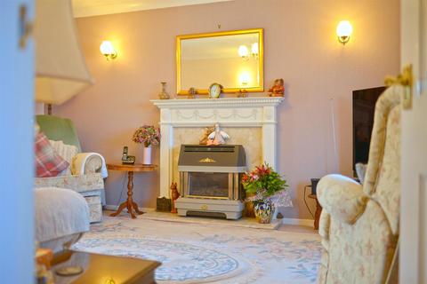 4 bedroom detached house for sale, Eden Close, Underdale, Shrewsbury