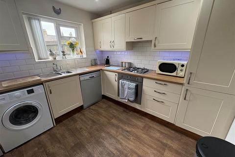2 bedroom detached house for sale, Elliot Court, Queensbury