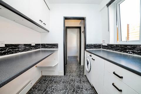 2 bedroom end of terrace house for sale, Arundel Drive, Mansfield, Nottinghamshire, NG19