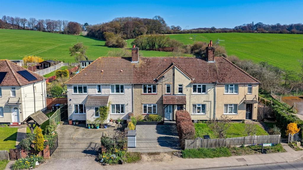 3-Gade-Valley-Cottages-Drone-2.jpg