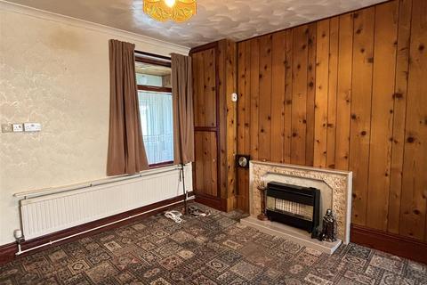 3 bedroom semi-detached house for sale, Heol Llanelli, Pontyates, Llanelli