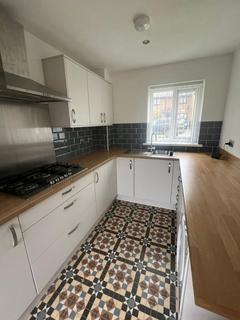 undefined, Heol Brynheulog, Llantwit Fardre, Pontypridd