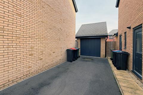 3 bedroom semi-detached house for sale, Keighley Close, Milton Keynes., MK10