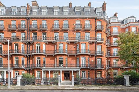 4 bedroom flat to rent, Drayton Gardens, Chelsea, London SW10