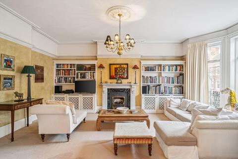 4 bedroom flat to rent, Drayton Gardens, Chelsea, London SW10