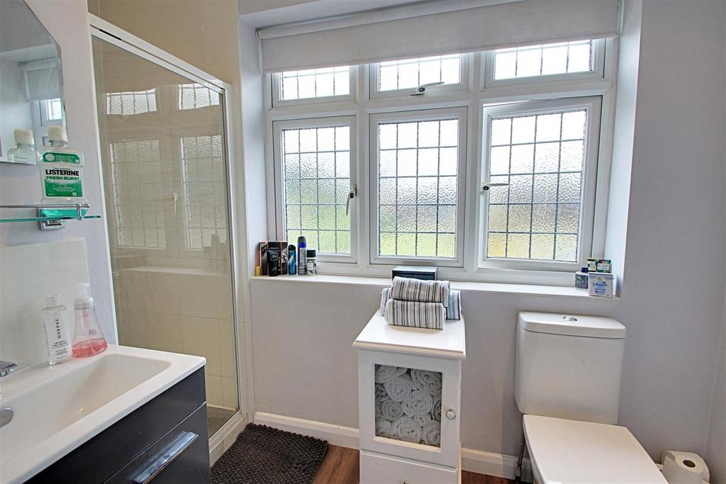 Ensuite.jpg