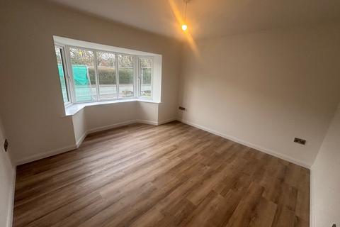 2 bedroom bungalow to rent, Church Lane, Burton-on-Trent, DE13