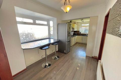 4 bedroom semi-detached house to rent, Withington Road, Manchester, M21