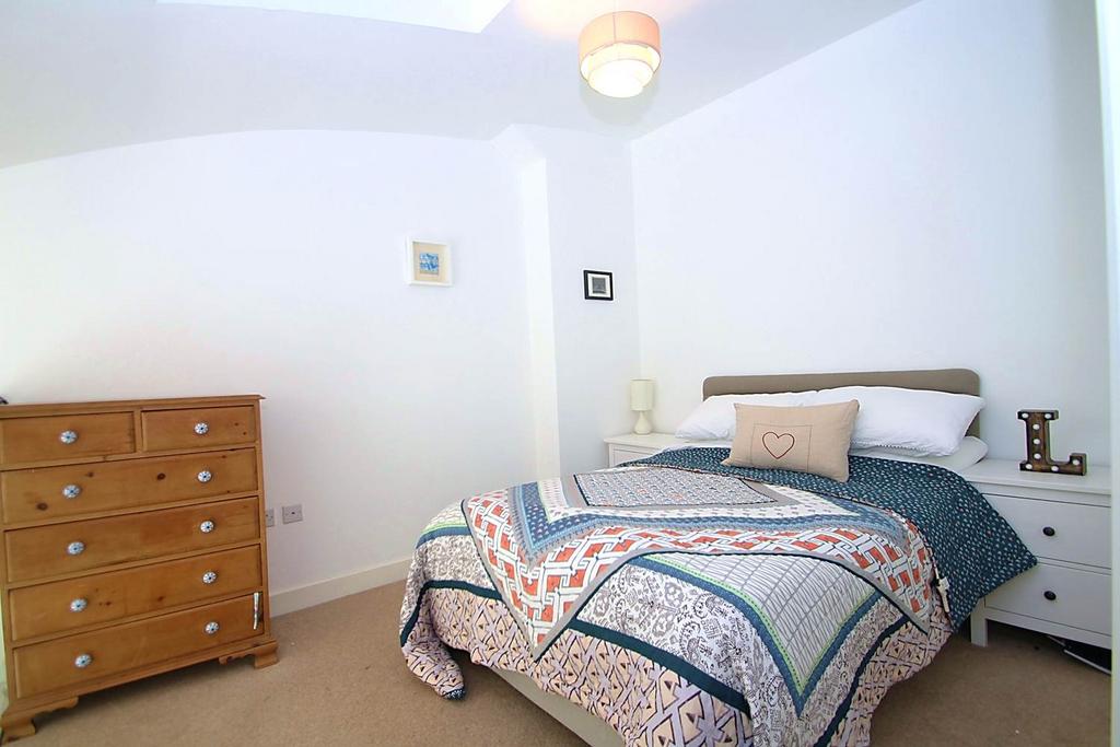 Large Bedroom