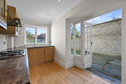 2 bedroom apartment to rent, Grantham Court, Friars Place Lane, Acton, W3