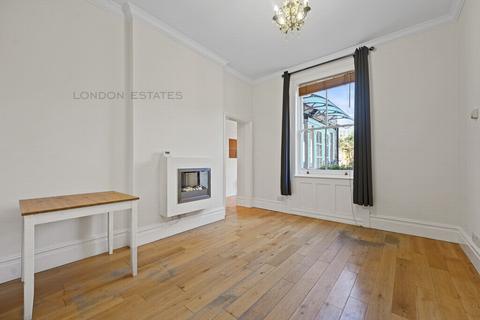 2 bedroom apartment to rent, Grantham Court, Friars Place Lane, Acton, W3