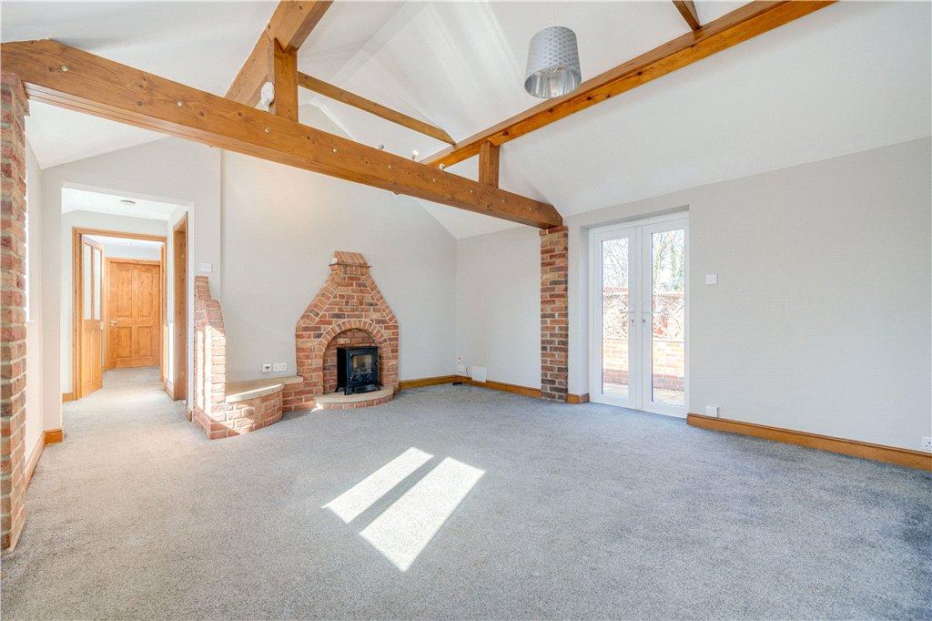 Living Room (Annexe)
