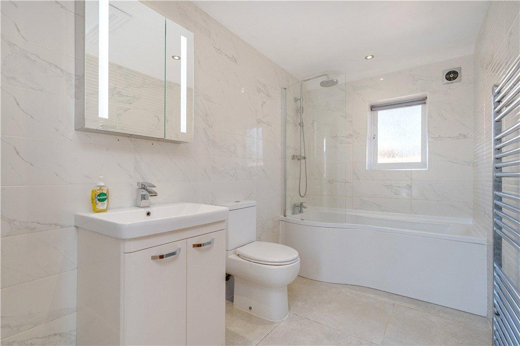 Bathroom (Annexe)