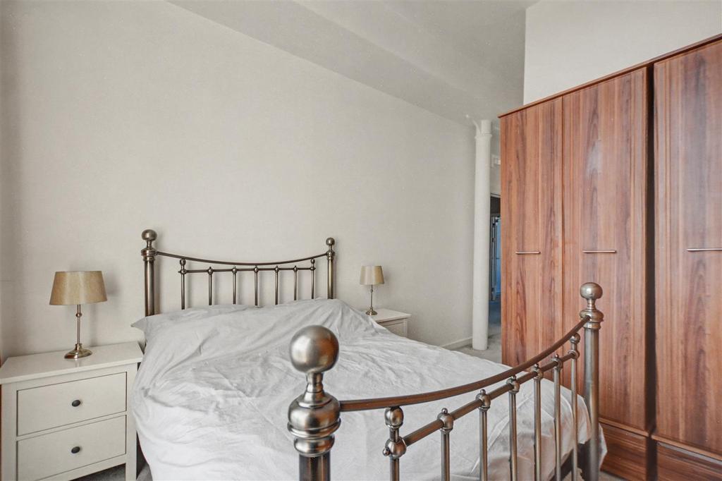 Bedroom 1 2.jpeg
