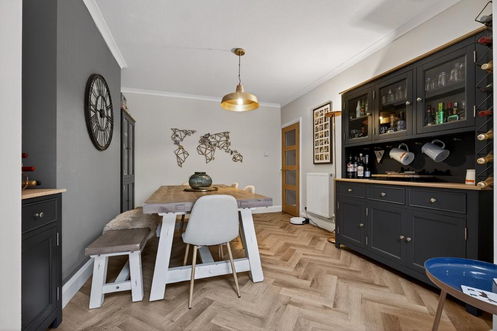 Dining Room (2)