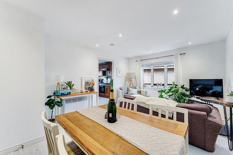 2 bedroom flat for sale, Foundry Lane, Widnes WA8